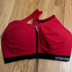 Fun criss-cross back sports bra